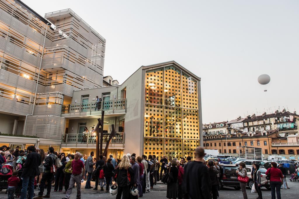 Апартаменты Luoghi Comuni Porta Palazzo Турин Экстерьер фото